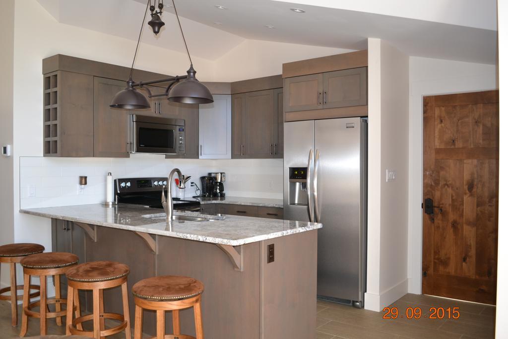 רדיום הוט ספרינגס Radium Elk Park B & B חדר תמונה