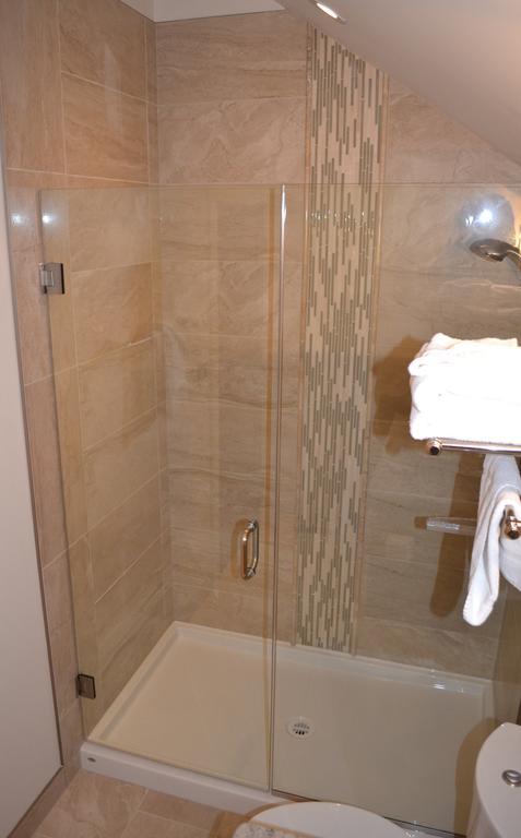 רדיום הוט ספרינגס Radium Elk Park B & B חדר תמונה